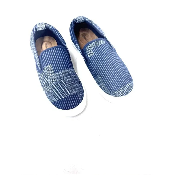 Maurices Super Crush Kate Denim Patchwork Sneaker Slip On Foam Insole Blue - Picture 1 of 7